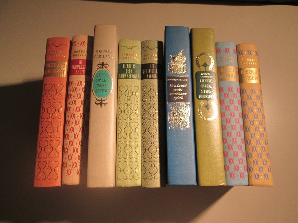 9 Nederlandstalige Romans in hardcover - Barbara Cartland, Ophalen of Verzenden, Zo goed als nieuw