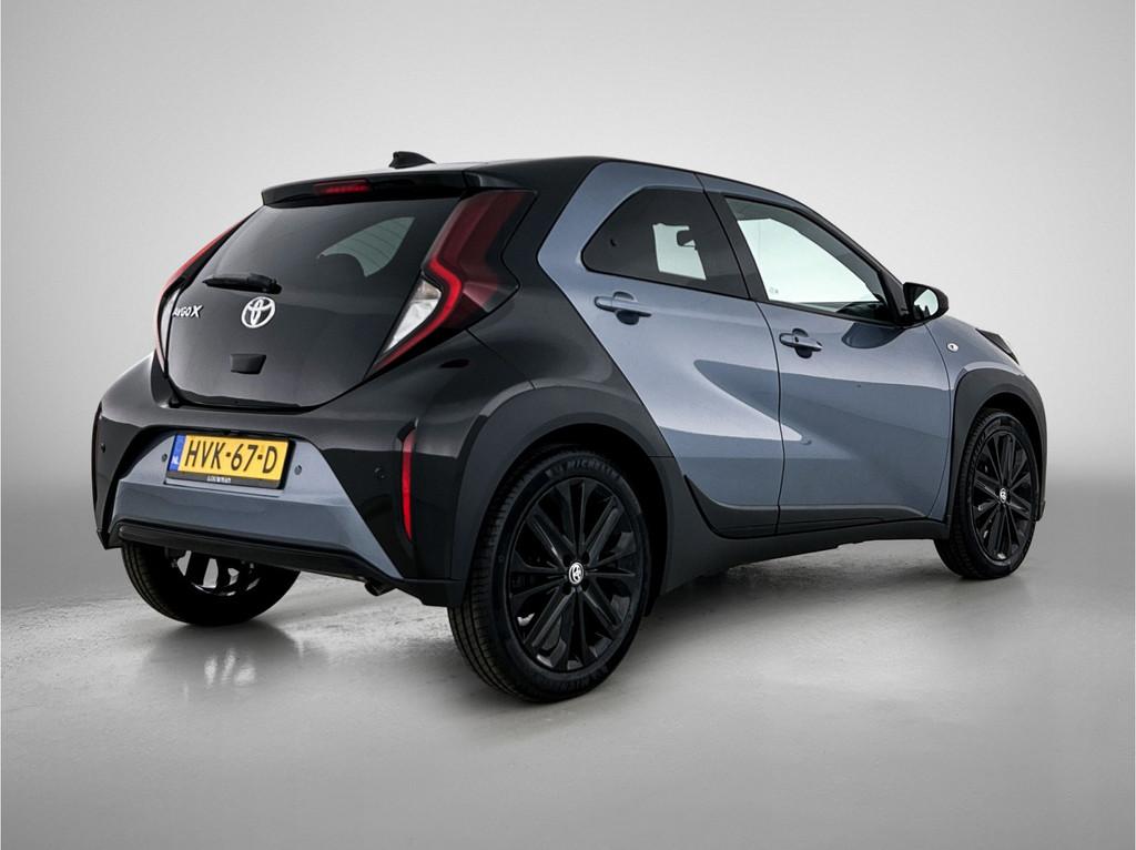 Toyota Aygo X 1.0 VVT-i S-CVT Premium Automaat | Navigatie |, 12 maanden, Gebruikt, 4 stoelen, Leder en Stof