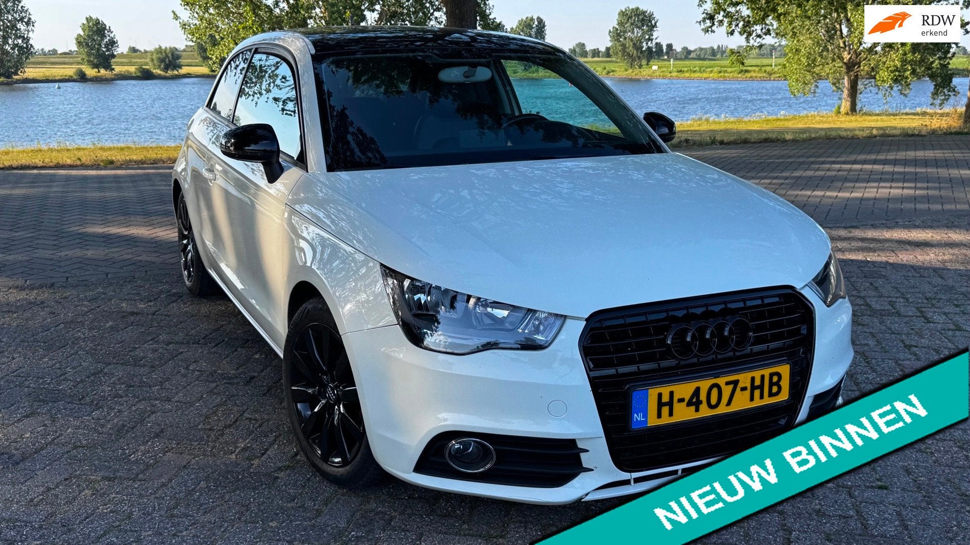 Audi A1 1.2 TFSI Attraction Pro Line NAVI PDC Stoelverwarmin, Voorwielaandrijving, Euro 5, 86 pk, 4 cilinders