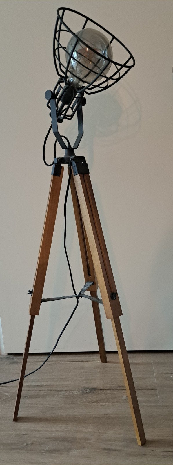 Industriële vloerlamp driepoot, Ophalen, 100 tot 150 cm, E27 (groot), Zo goed als nieuw