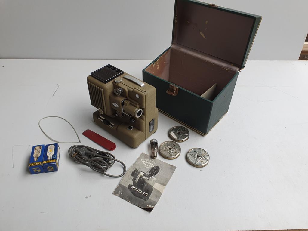 Eumig diaprojector, Ophalen of Verzenden, Zo goed als nieuw