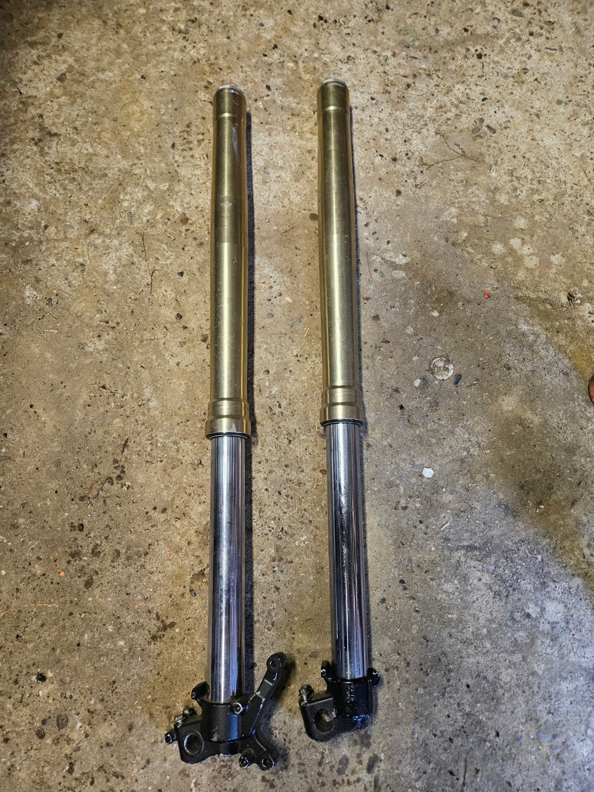 Suzuki RM 125 Voorvorken, Ophalen