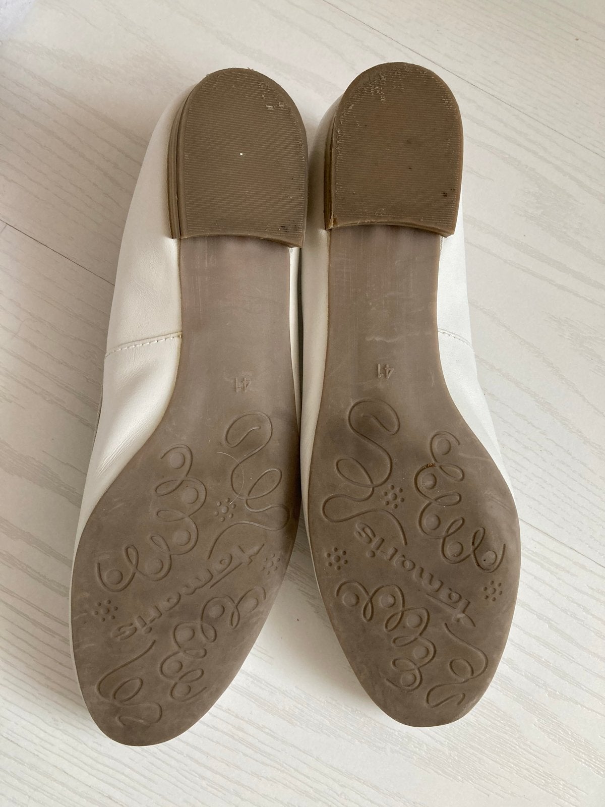 Tamaris witte ballerina's - Maat 41, Kleding | Dames, Schoenen, Ophalen of Verzenden, Gedragen, Wit, Ballerina's