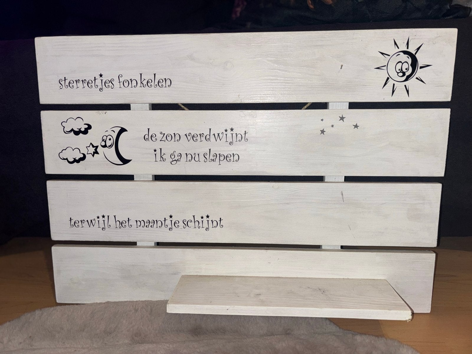 Houten wanddecoratie met slaapliedje en plankje, Hout, Ophalen of Verzenden, Zo goed als nieuw, Wandbord of Wandpaneel