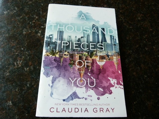 A Thousand Pieces of You / Claudia Gray, Boeken, Ophalen of Verzenden, Zo goed als nieuw, Claudia Gray, Fictie