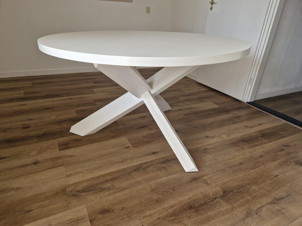 Eettafel D135xH67, Huis en Inrichting, Tafels | Eettafels, Ophalen