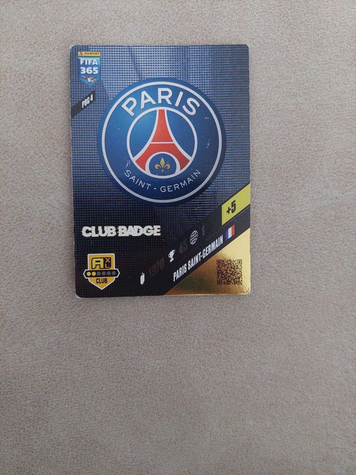 Panini FIFA 365 PSG Club Badge Spelerskaart, Ophalen of Verzenden, Zo goed als nieuw, Buitenlandse clubs, Spelerskaart