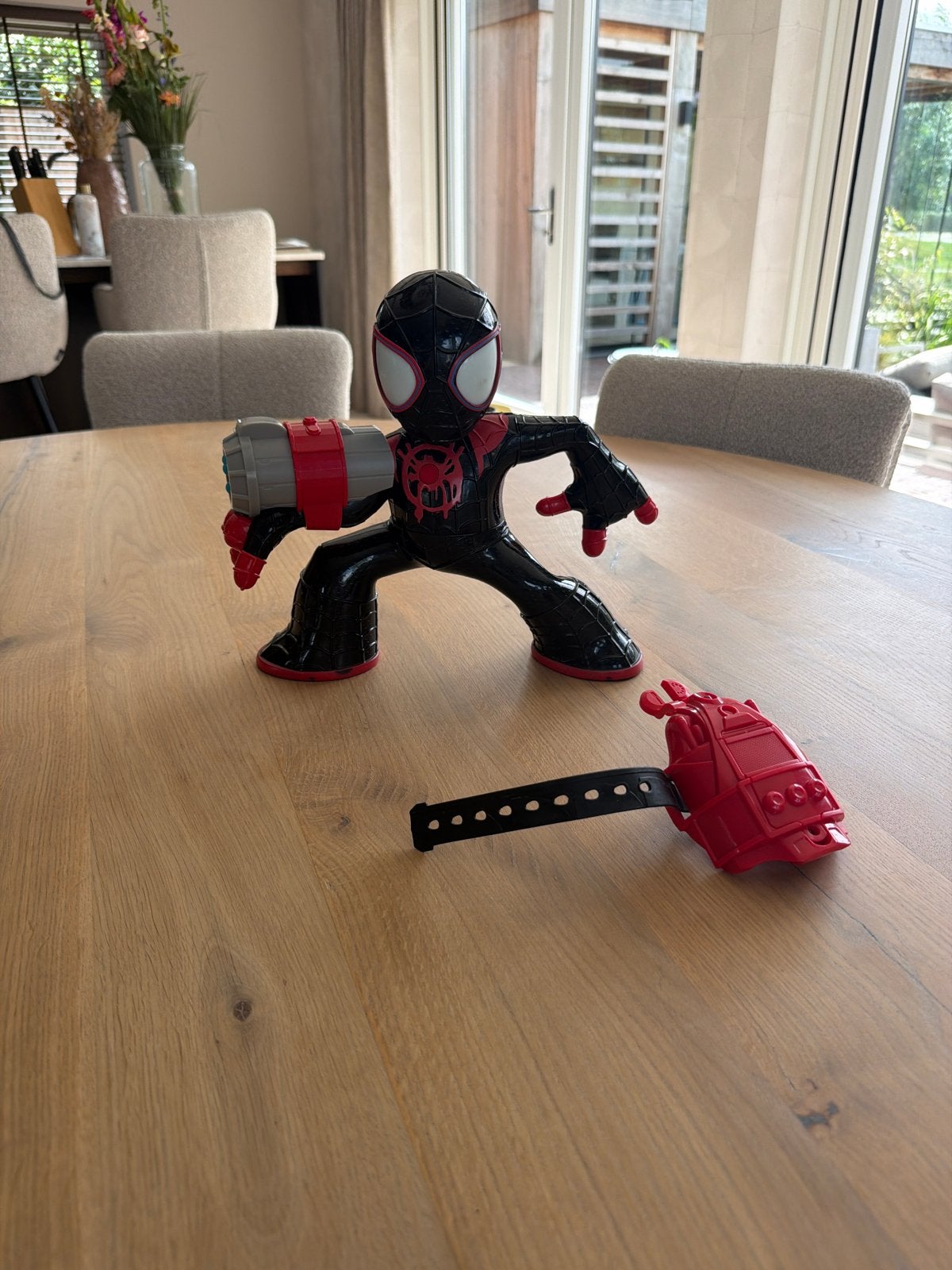 Spider-Man figuur met licht, geluid en kogel schietfunctie, Ophalen, Gebruikt