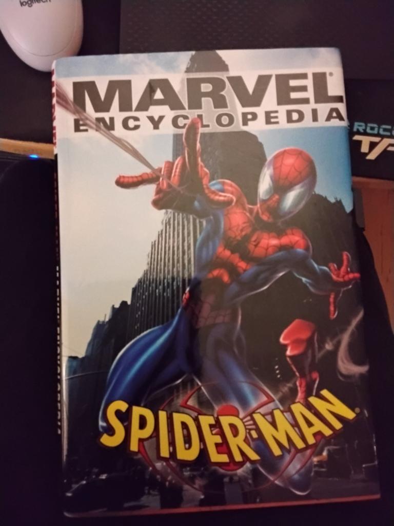 Marvel encyclopedia spider - man, Amerika, Ophalen of Verzenden, Zo goed als nieuw, Eén comic
