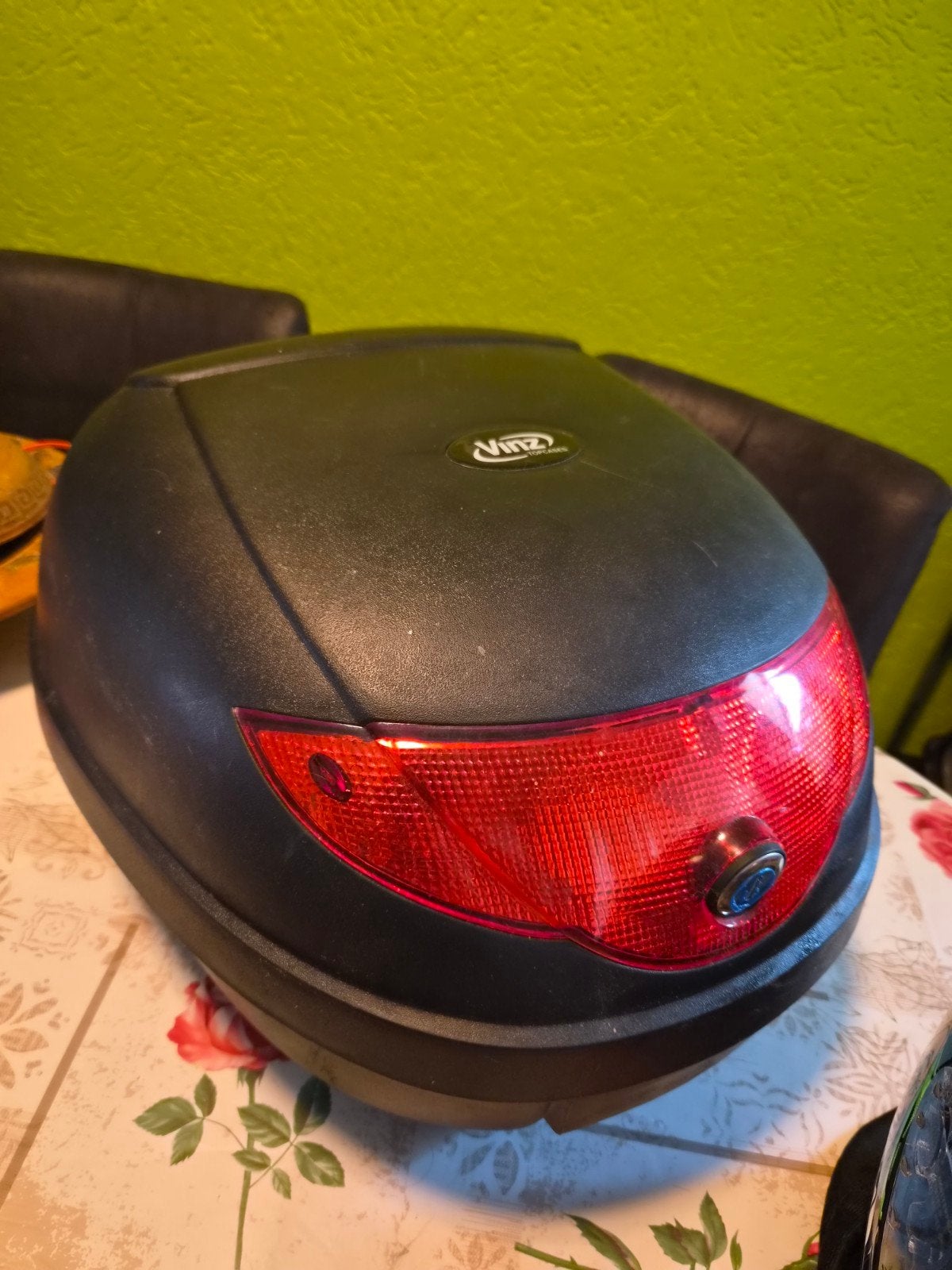 Helm koffer voor op scooter of motor, Motoren, Ophalen, Gebruikt
