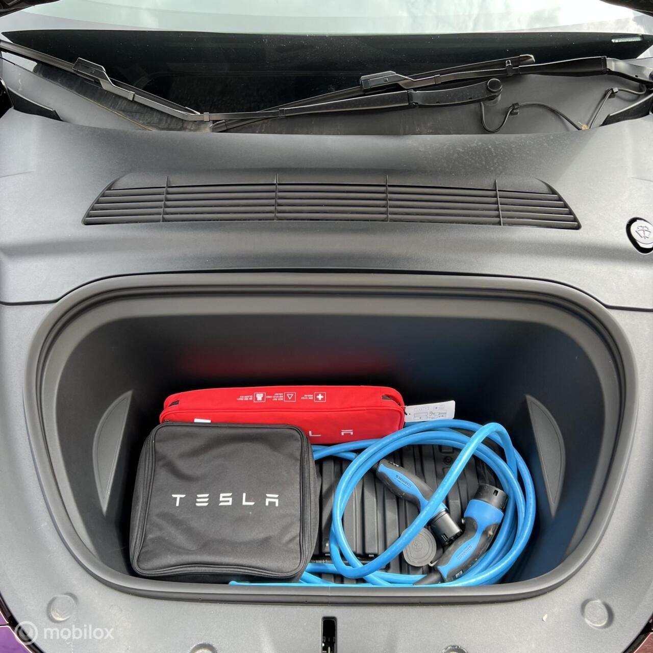 Foto 19 van Tesla Model Y Long Range AWD + MMX PACK + IAP + SOH 93.7%