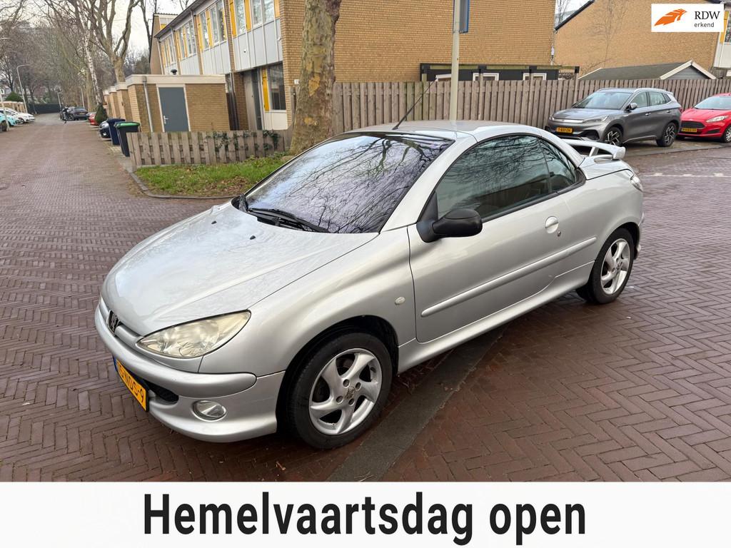 Peugeot 206 CC Airco / Leuke cabrio / 147.000 km, Voorwielaandrijving, Gebruikt, 4 cilinders, Cabriolet