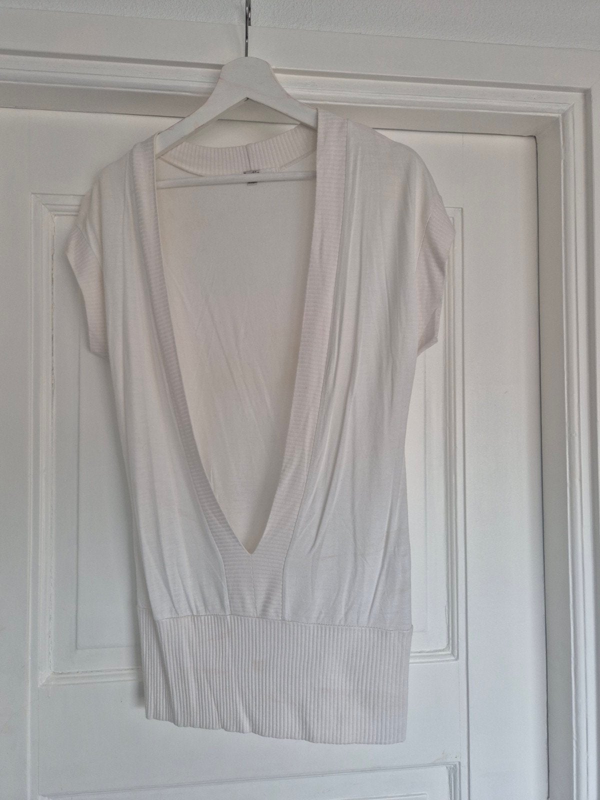 Bershka Top Maat L - Zo goed als nieuw, Kleding | Dames, Tops, Wit, Maat 42/44 (L), Zo goed als nieuw, Korte mouw