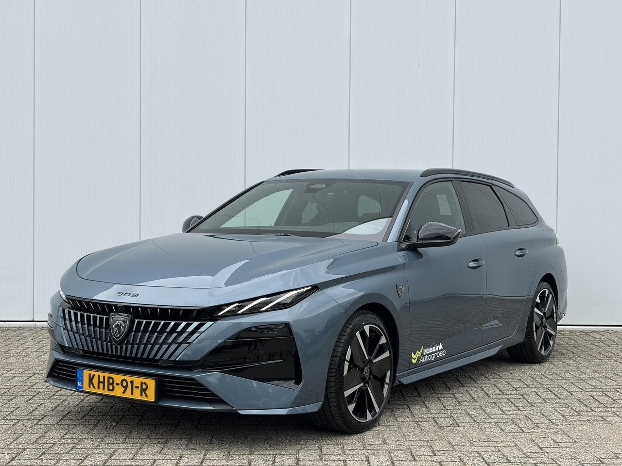Peugeot 308 SW 1.2 Hybrid 145 e-DCS6 GT | Navigatie | 360 ca, Automaat, 145 pk, Gebruikt, 1199 cc