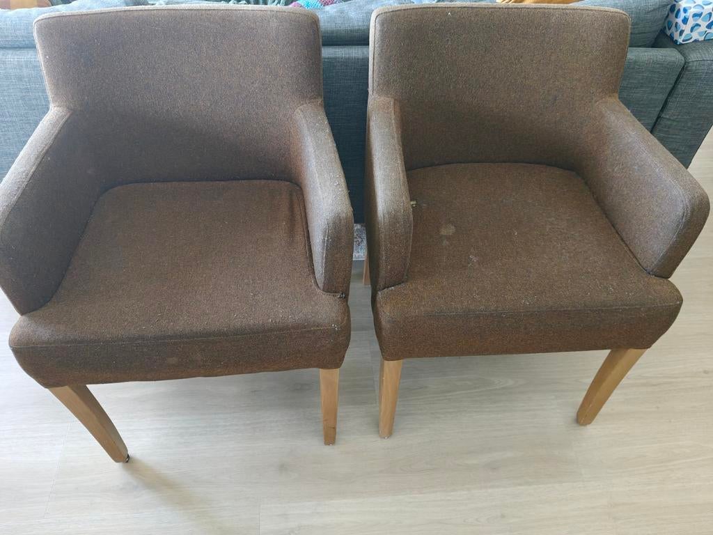 Twee comfortabele bruine stoelen - 59x80cm, Ophalen, Modern, Comfortabel, Gebruikt, Twee