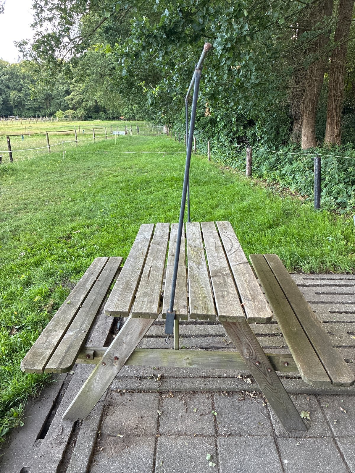 Houten picknicktafel, Ophalen, Gebruikt, Rechthoekig, Hout