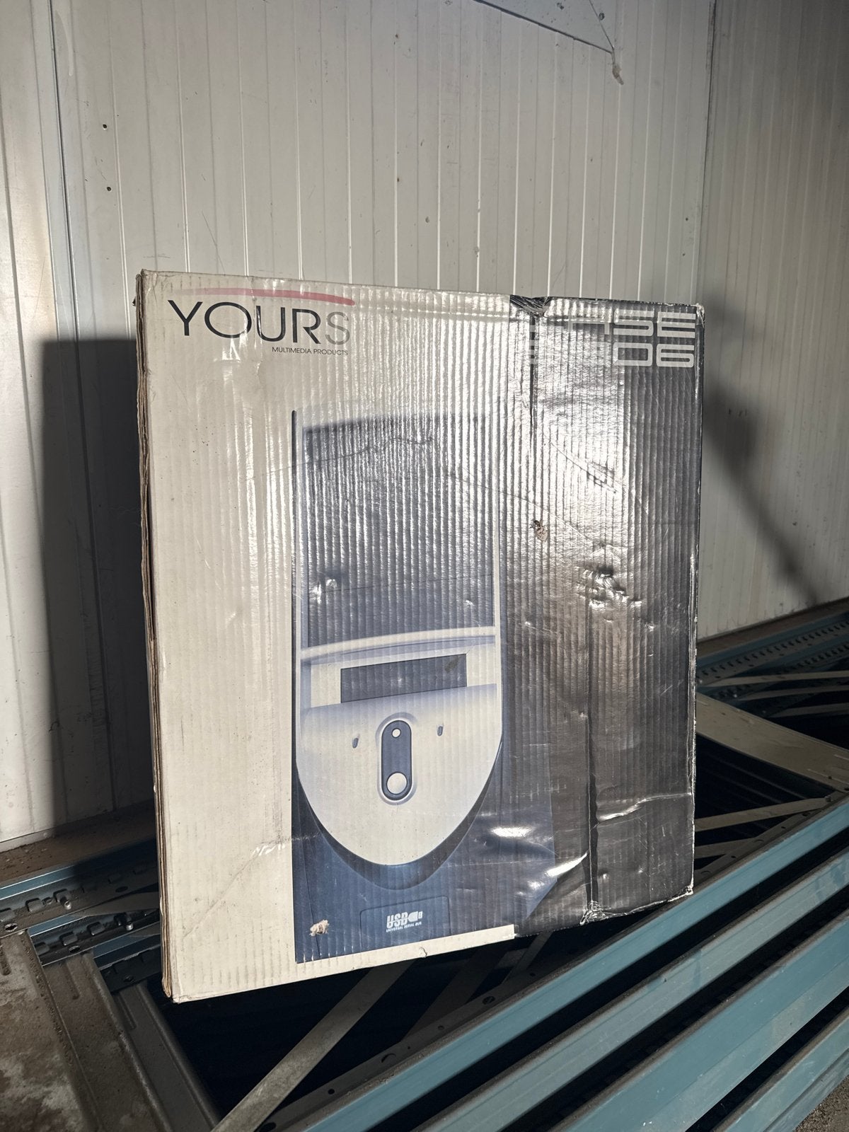 Yours Atx kast, nieuw in doos, 400W, 2x front USB, Computers en Software, Ophalen, Nieuw