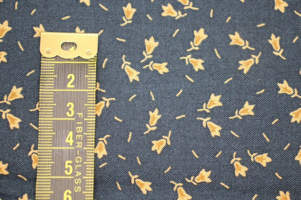 coupon 100% katoen quilt stof donker groen beige bloem #4025, Nieuw, Ophalen of Verzenden, 30 tot 120 cm, Katoen