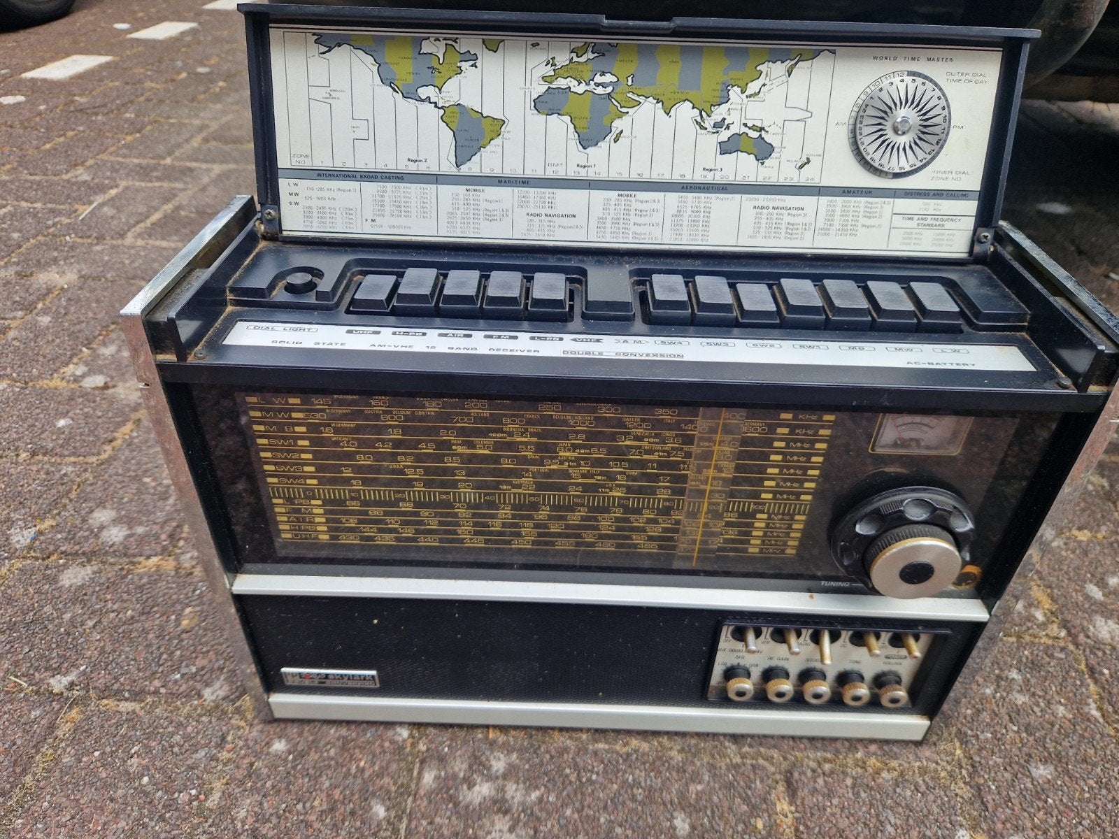 2 wereld ontvangers, Ophalen, Wereldontvanger