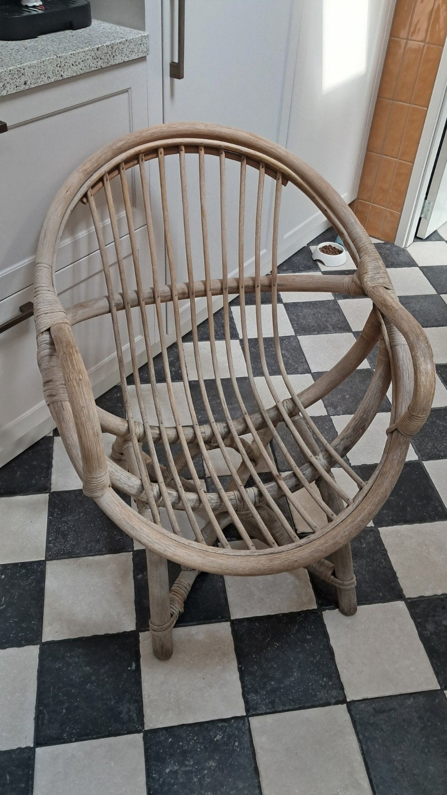 Rotan kuipstoel - Vintage, Huis en Inrichting, Stoelen, Ophalen, Gebruikt, Overige kleuren, Riet of Rotan