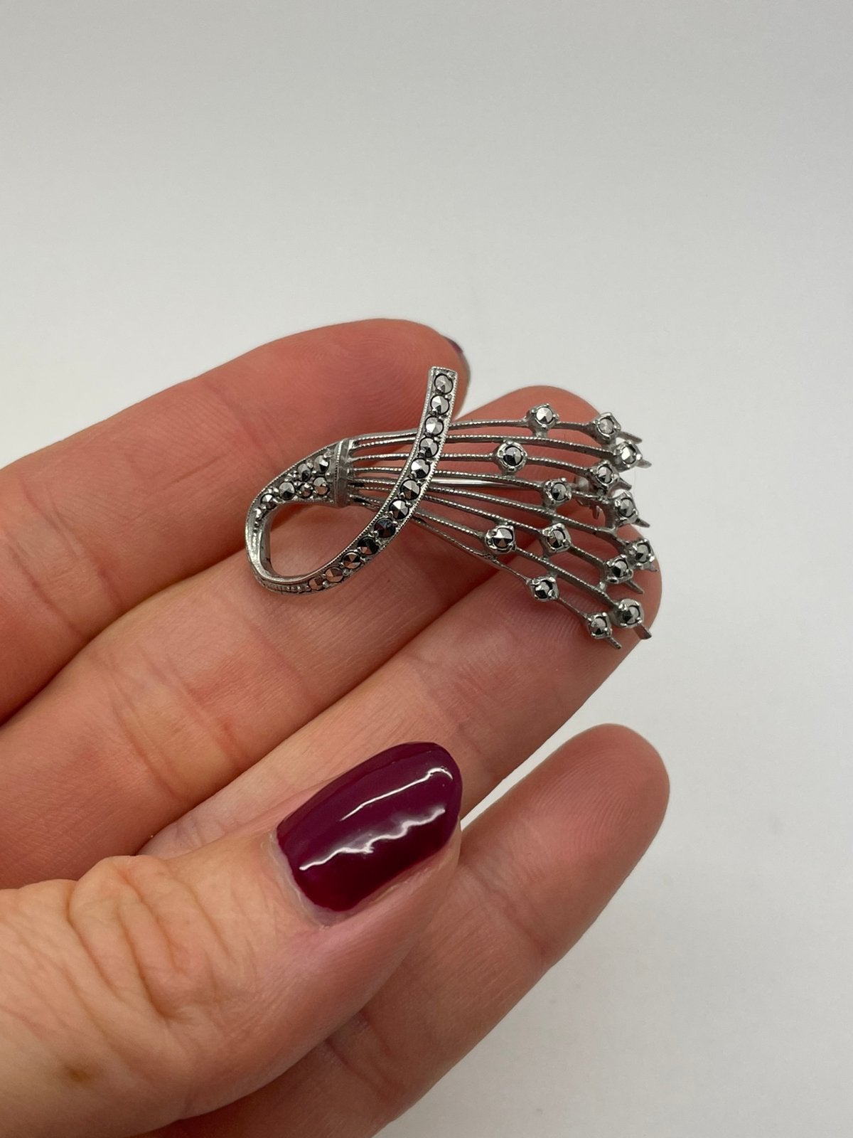 F798 Prachtige zilveren broche markasiet, Ophalen of Verzenden, Zilver, Broche, Met edelsteen