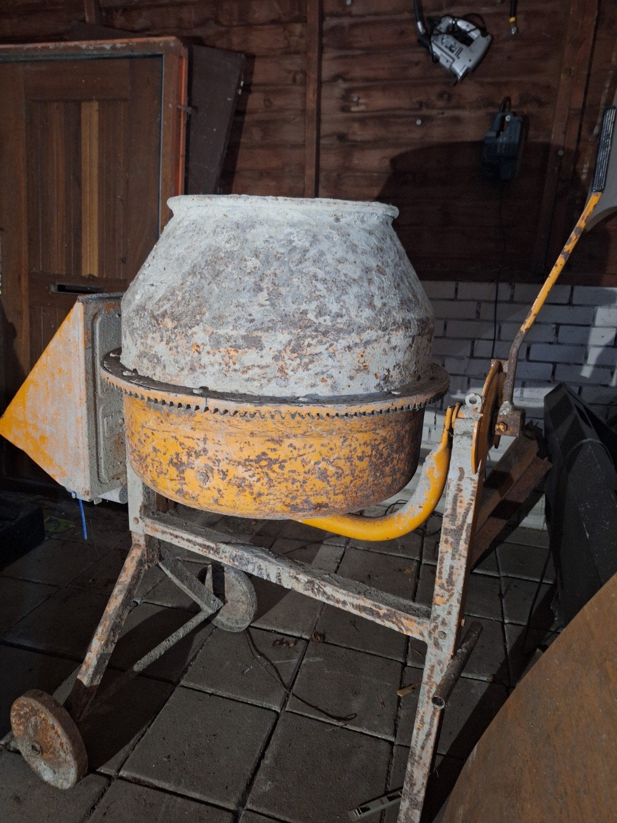 Robuuste Betonmolen, Doe-het-zelf en Verbouw, Betonmolens, Ophalen, Gebruikt