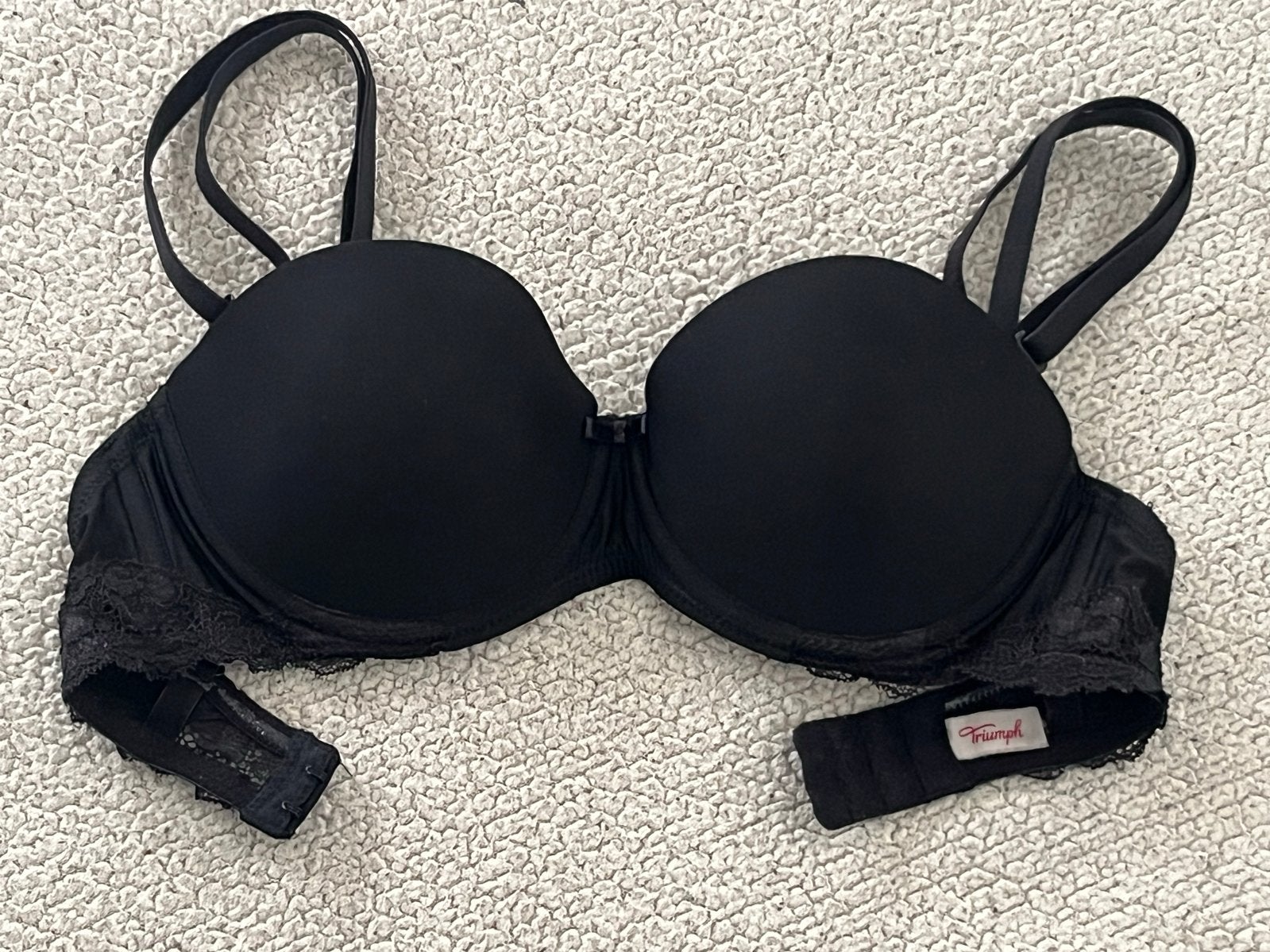 Triumph Strapless push up BH met kant, cup 60A/AA, Ophalen of Verzenden, Zwart, BH