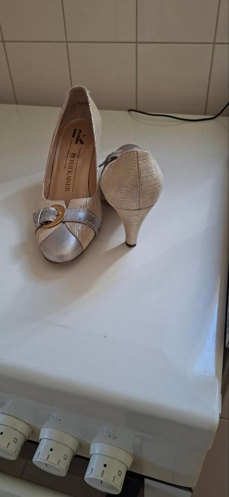 Peter Kaiser Pumps - Beige/Zilver met gesp, Kleding | Dames, Schoenen, Pumps, Beige, Zo goed als nieuw, Ophalen