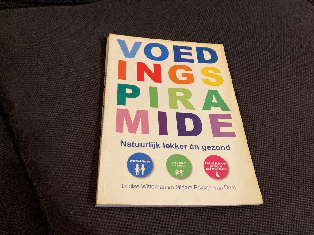🥝🥦 Voedingspiramide - Natuurlijk lekker én gezond, Boeken, Ophalen of Verzenden, Gelezen, Gezondheid en Conditie