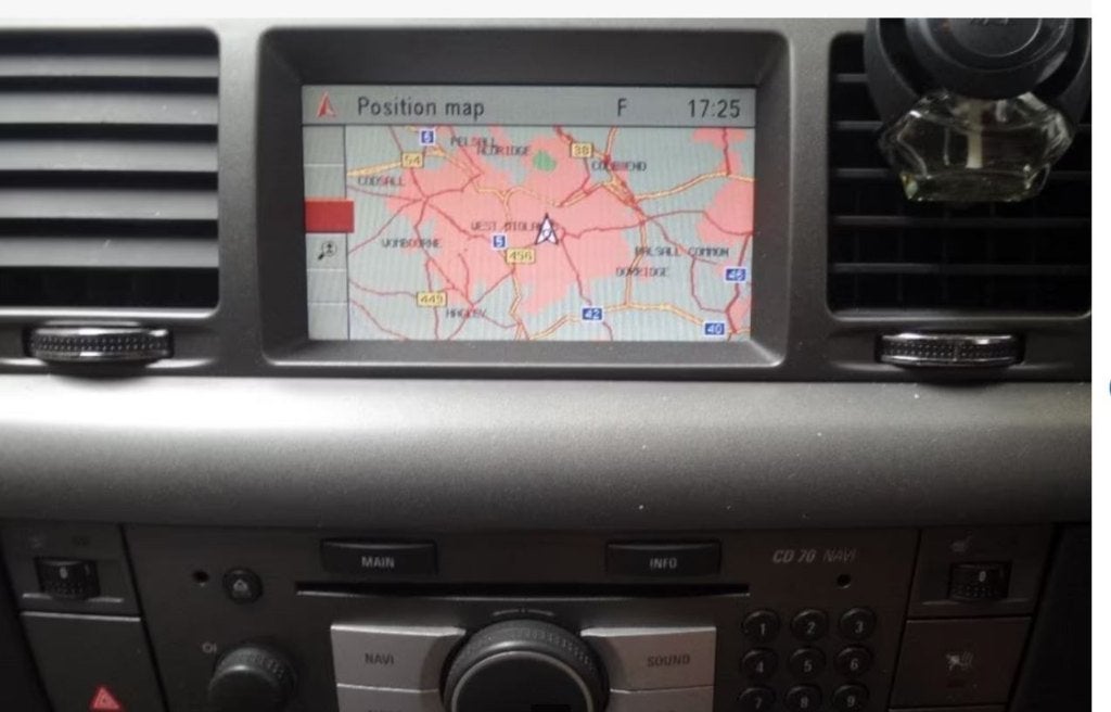 Opel DVD90, CD70, DVD100, CD60/80 Navigatie Europa, Verzenden, Zo goed als nieuw, Landkaarten