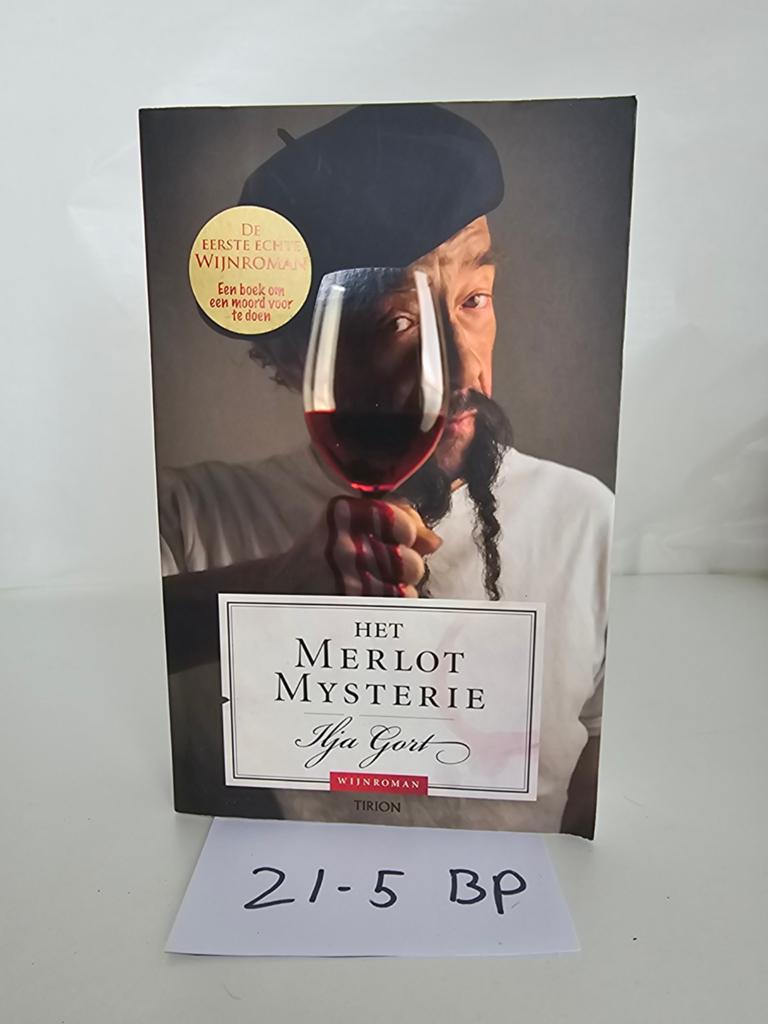 Het Merlot Mysterie - Ilja Gort (Wijnroman), Boeken, Ophalen of Verzenden, Gelezen, Ilja Gort, Nederland