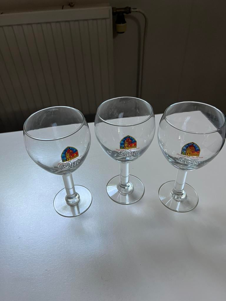 3 Bijzondere Mooie Grote Bierglazen LEFFE - Hoogte: 19 cm, Verzamelen, Ophalen of Verzenden, Zo goed als nieuw, Glas of Glazen