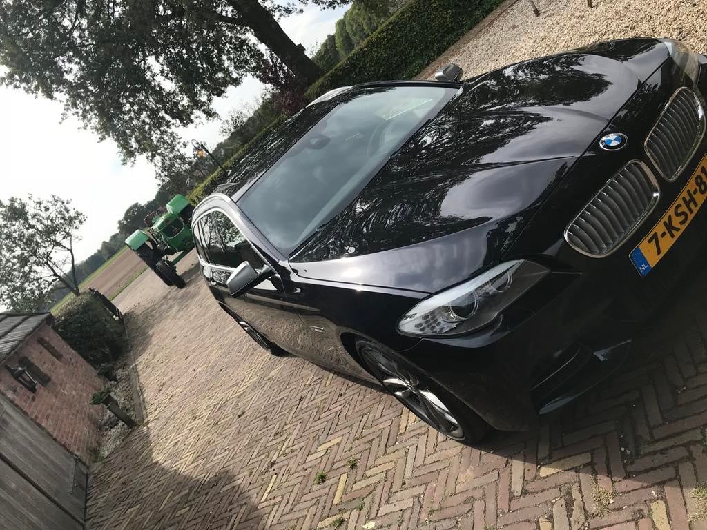 BMW 5-Serie 3.0 M550d Touring Xdirve AUT 2013 Zwart, Automaat, 2993 cc, Zwart, Origineel Nederlands