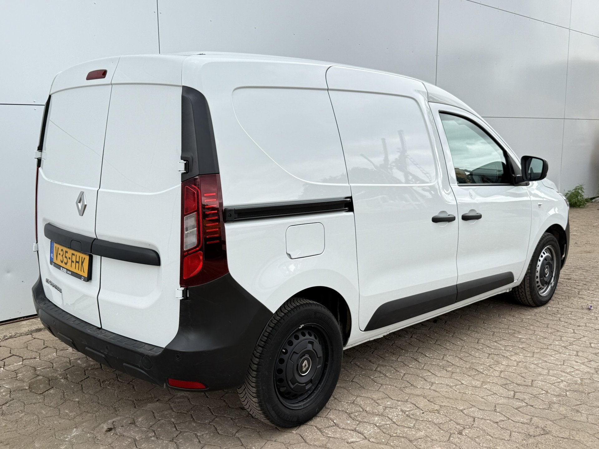 Renault Kangoo 1.5 Express dCi 75pk L1 Airco Cruise control, Auto's, Bestelauto's, Voorwielaandrijving, Stof, Gebruikt, Zwart