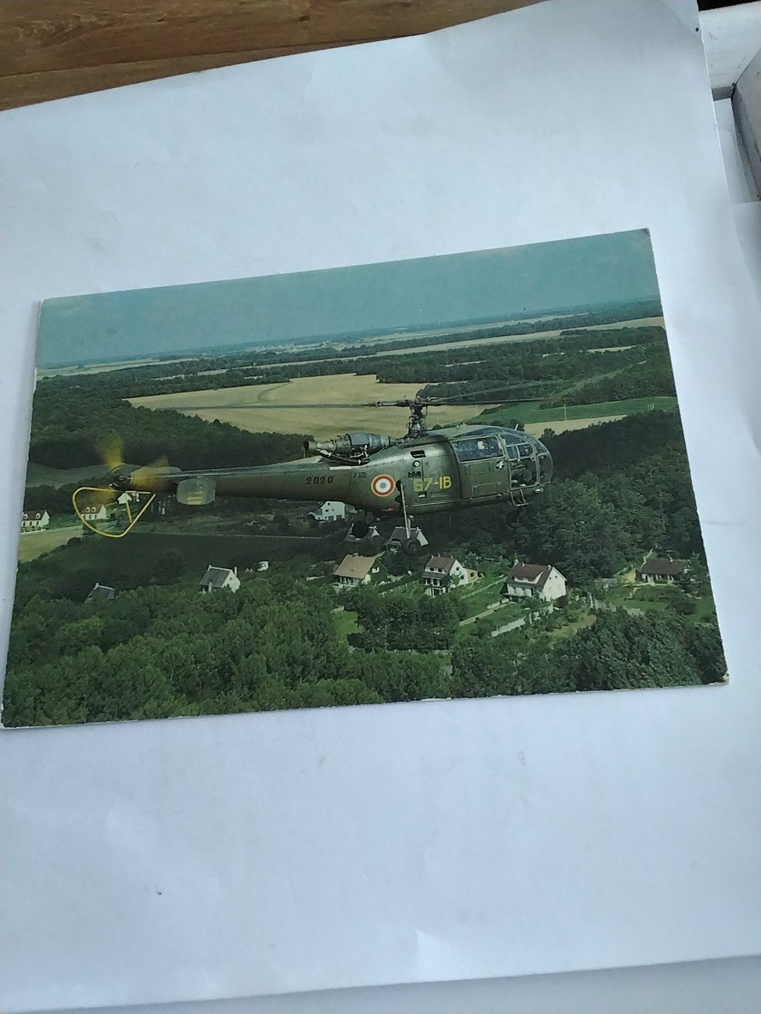 Oude Franse ansichtkaart met helikopter (Alouette III), Ophalen of Verzenden