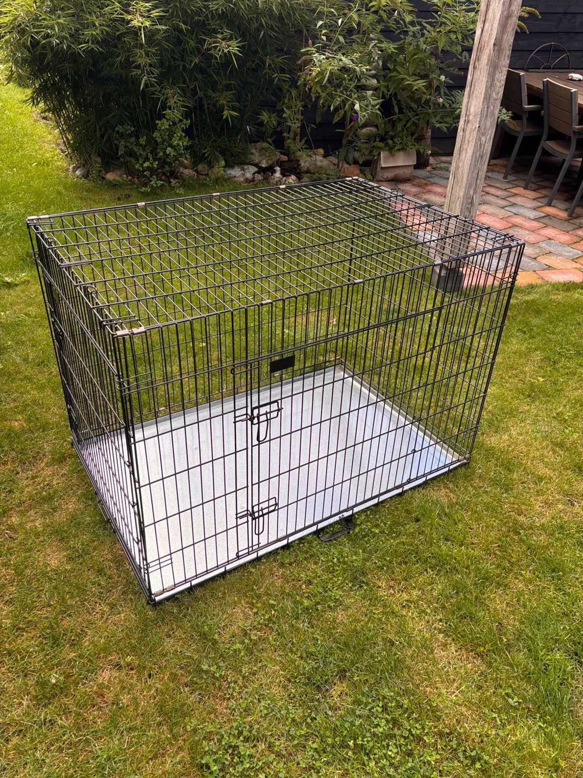 Grote honden bech met tent, Ophalen, Zo goed als nieuw