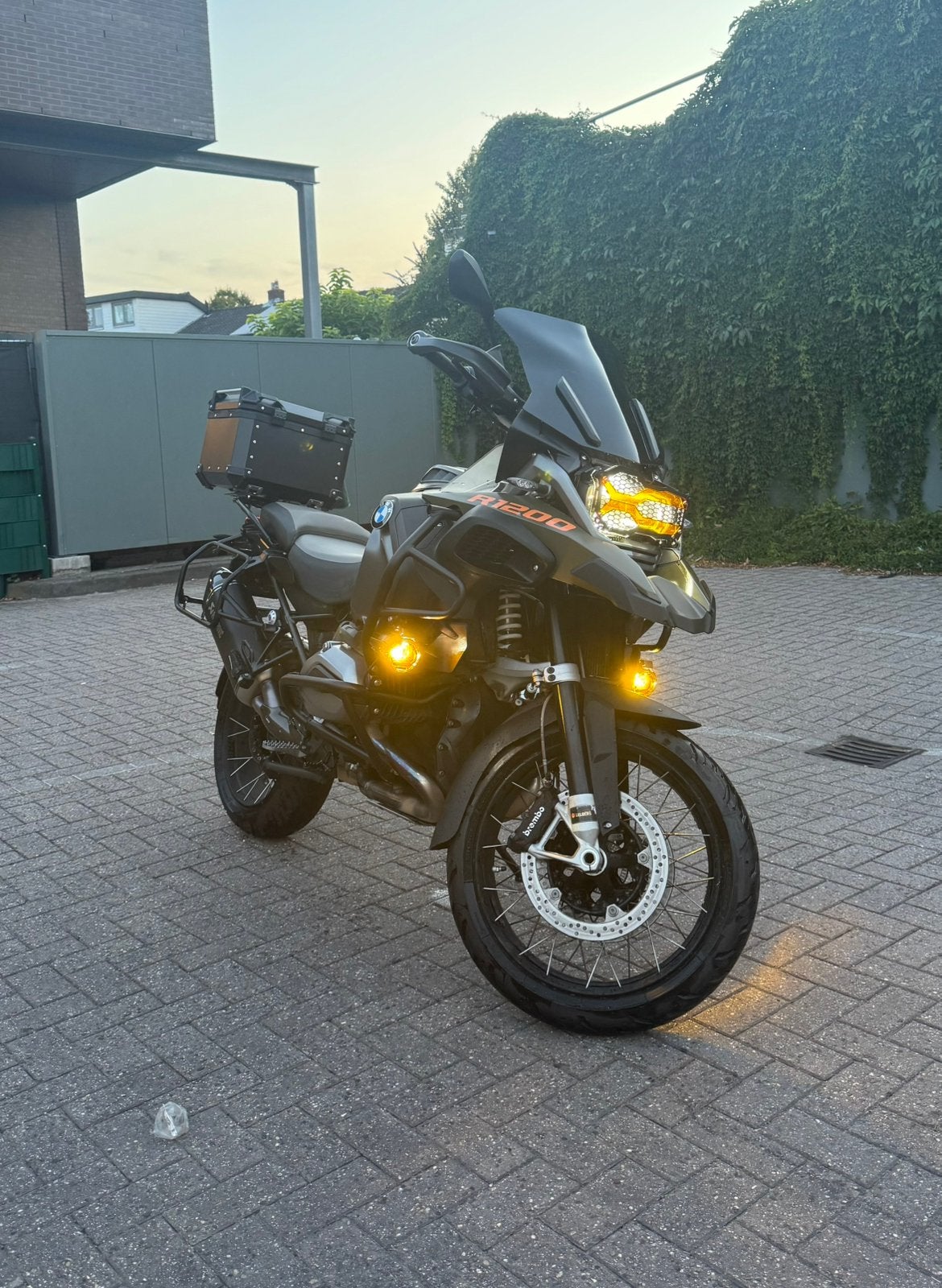 BMW R 1200 GS Adventure Akrapovic ESA ABS LED CARPLAY, 2 cilinders, Occasion, Motorrijbewijs A, 1170 cc