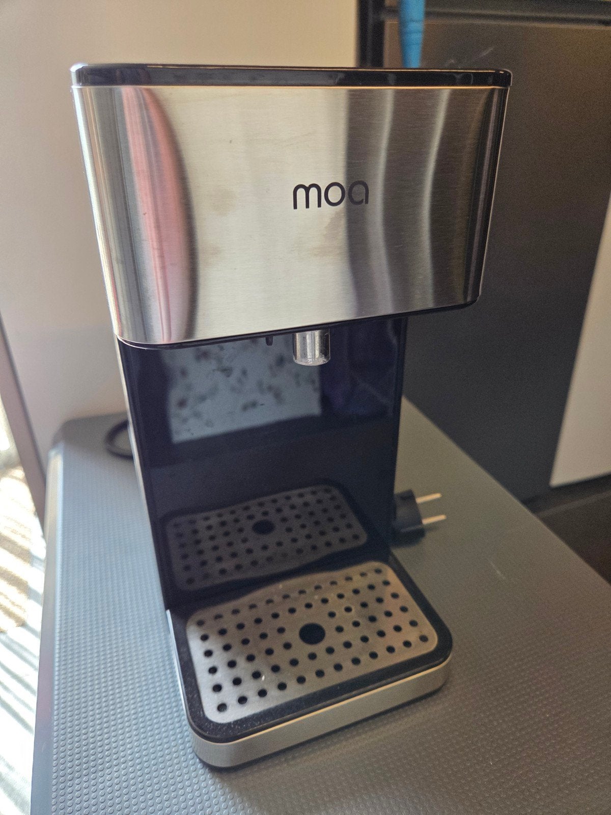 MOA heetwater dispenser, 2 liter of meer, Ophalen of Verzenden, Gebruikt, Rvs