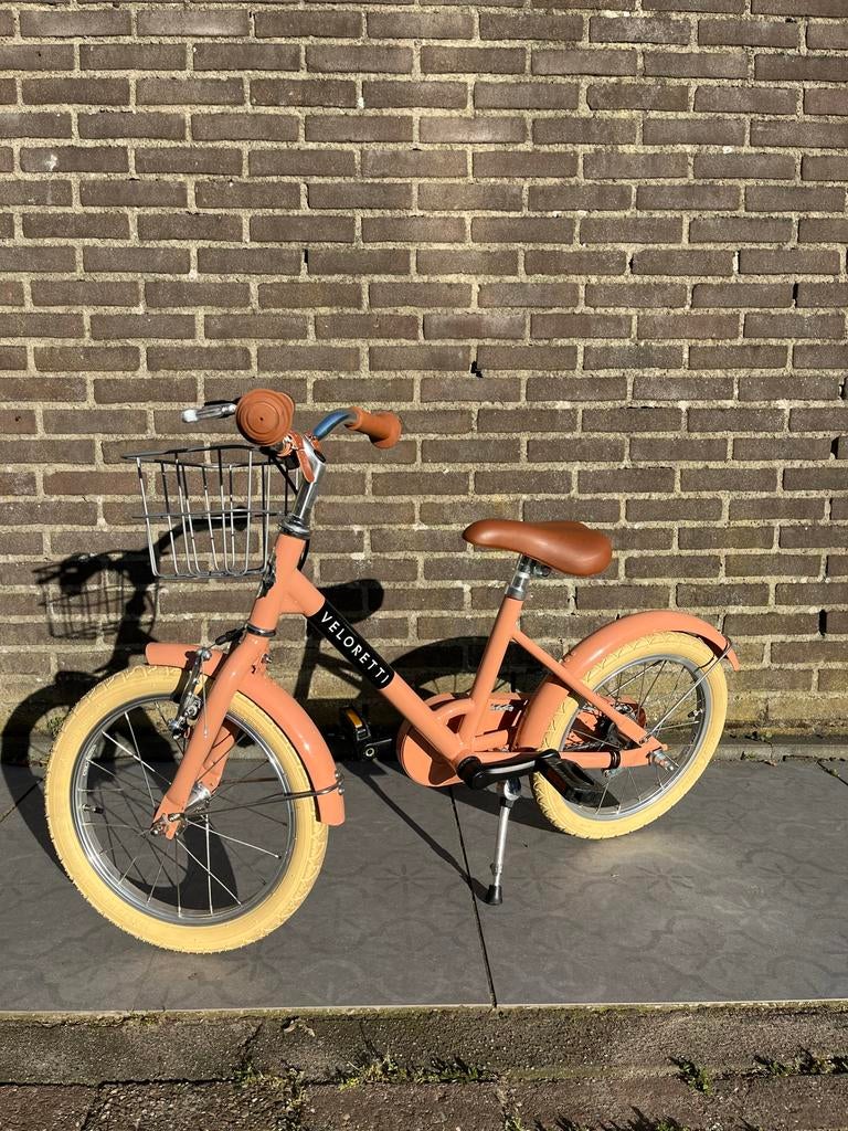 Veloretti Maxi kinderfiets 16 inch - Blazing Salmon, Fietsen en Brommers, Ophalen of Verzenden, Zo goed als nieuw, 16 tot 20 inch