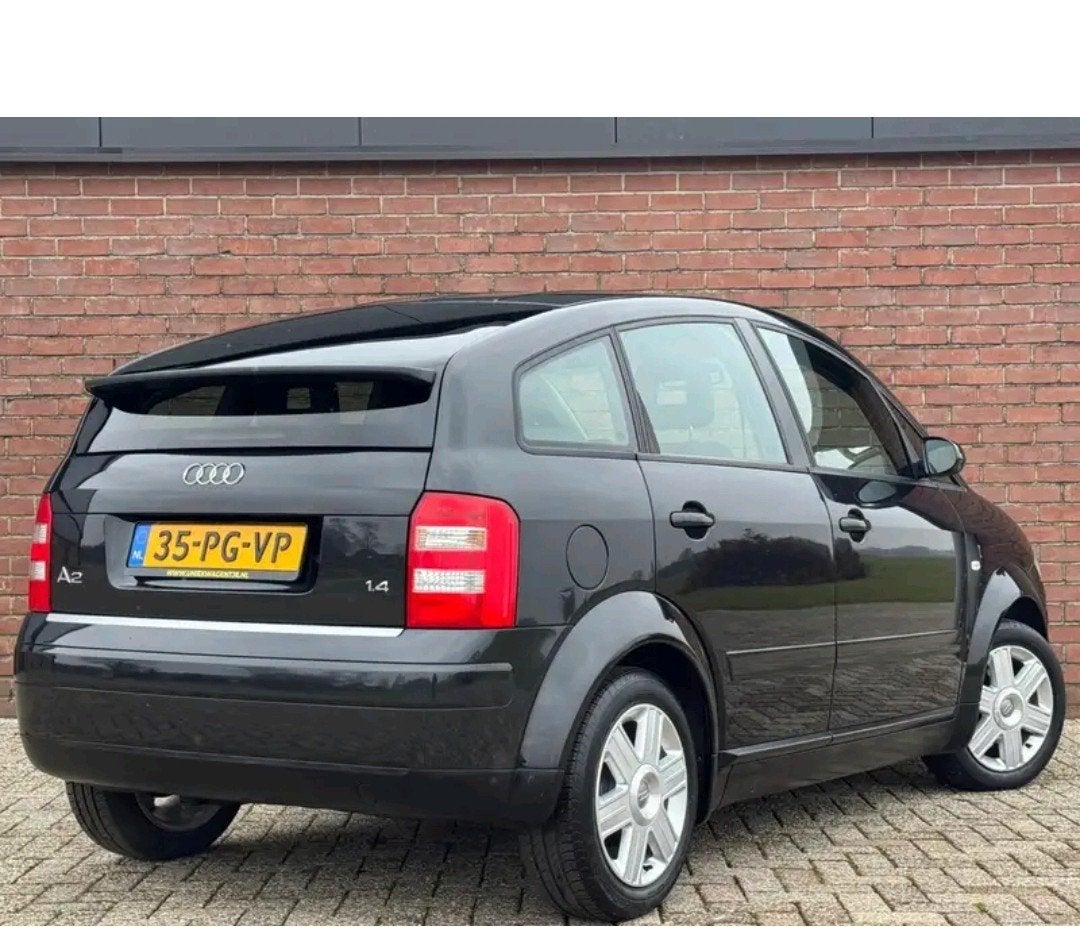 Audi A2 1,4 benzine slechts 50000 km!, Auto's, Voorwielaandrijving, Stof, 4 cilinders, Zwart