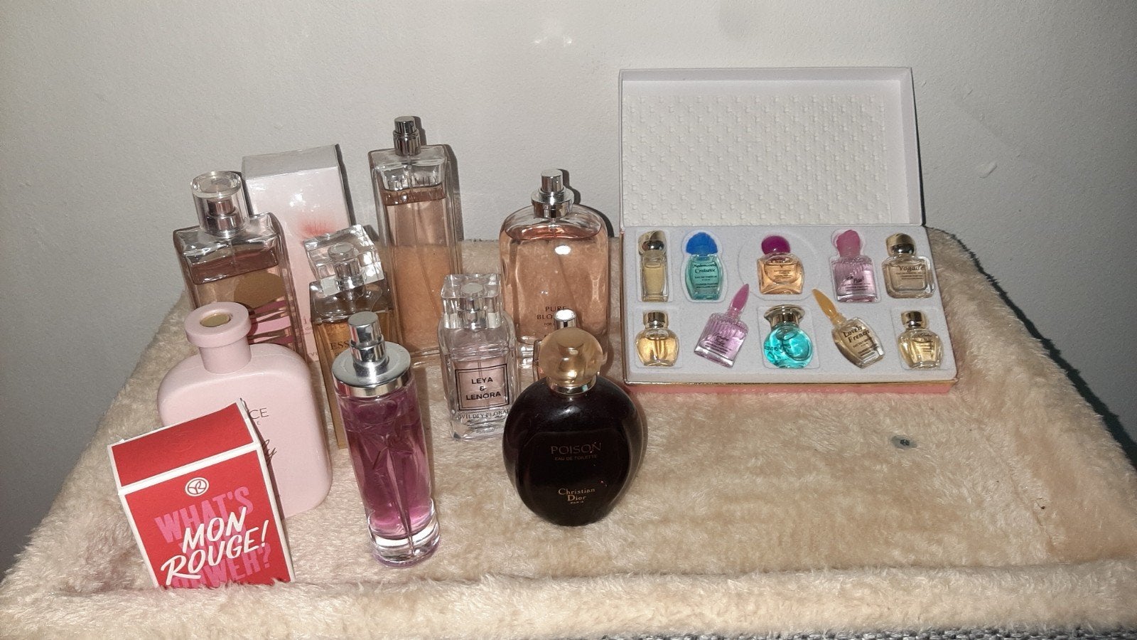 Diverse parfumcollectie met miniatuurset, Ophalen of Verzenden, Gebruikt