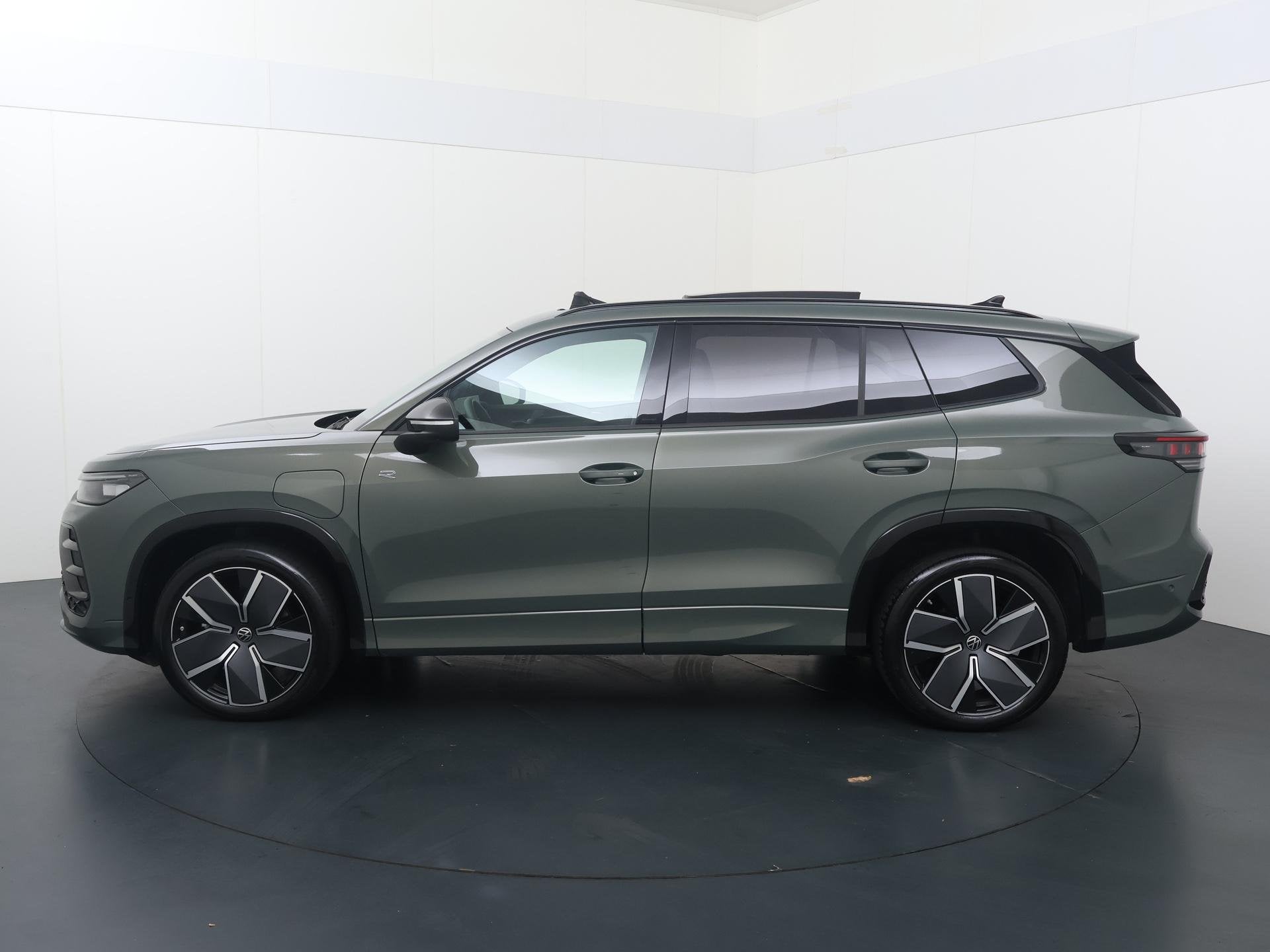 Volkswagen Tayron 1.5 eHybrid R-Line Edition | 204 PK | SoH, Auto's, 12 maanden, Stof, 4 cilinders, 150 min