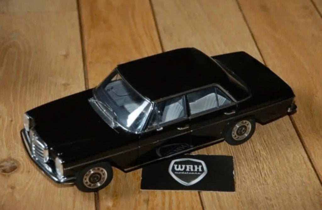 1:18 MERCEDES 8 220 D black Autoart SEE INFO no box WRH, Verzenden, Zo goed als nieuw, Auto, Autoart
