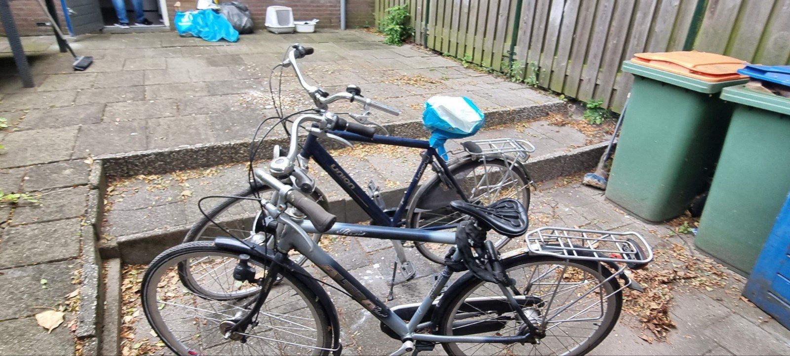 Aangeboden twee fietsen, 55 cm of meer, Ophalen, Gebruikt, Minder dan 10 versnellingen