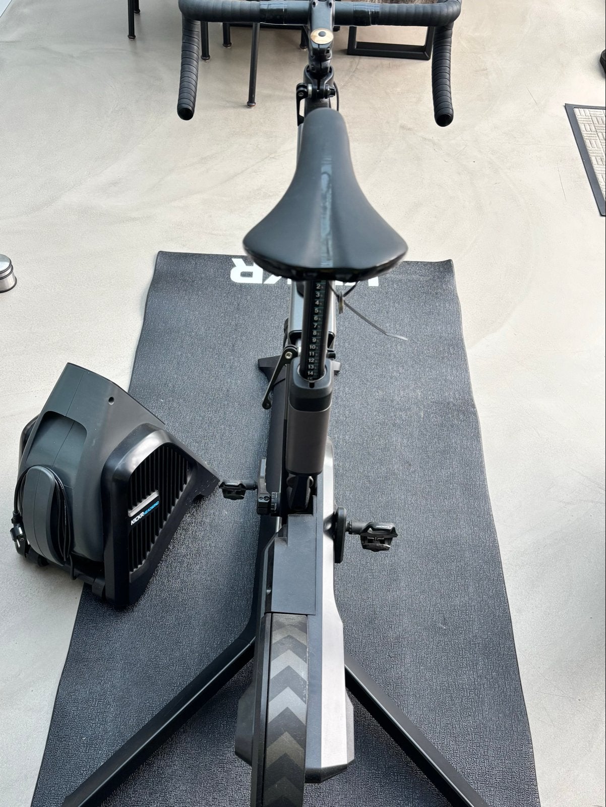 Foto 5 van Wahoo Kickr Bike complete set met accessoires