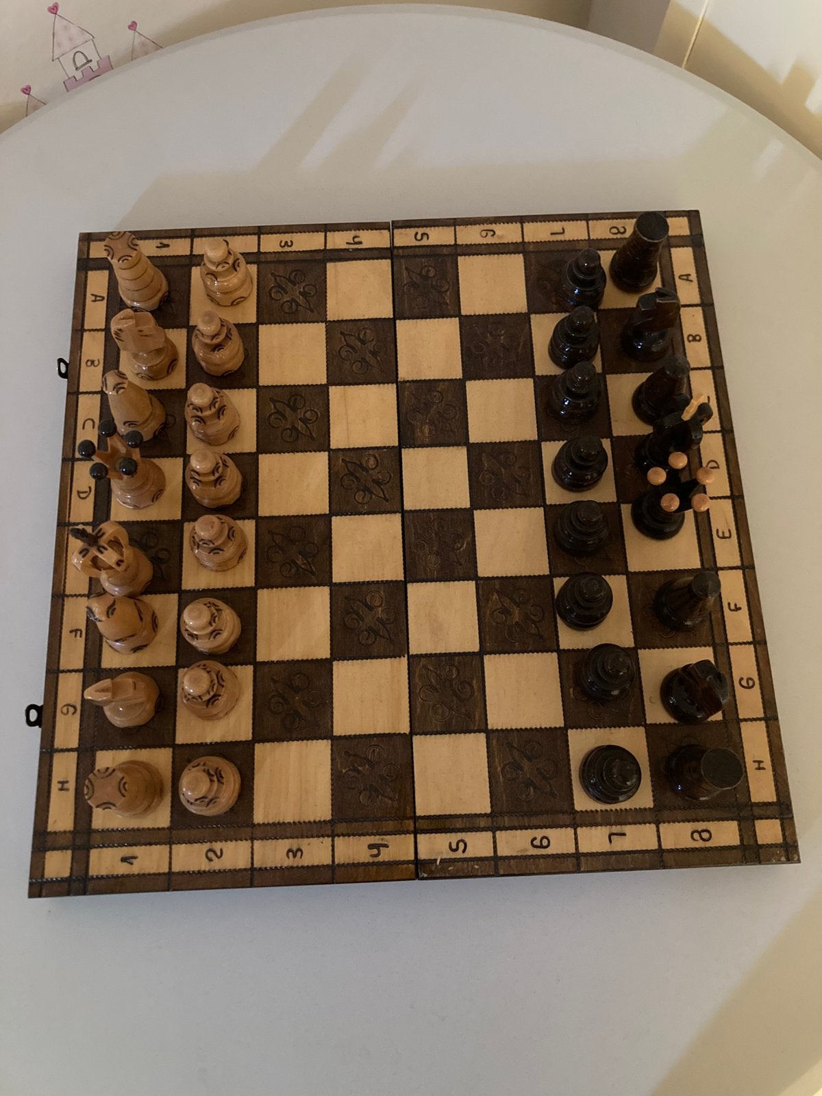 Handgemaakte houten schaakbord in zeer goede staat, Ophalen, Zo goed als nieuw