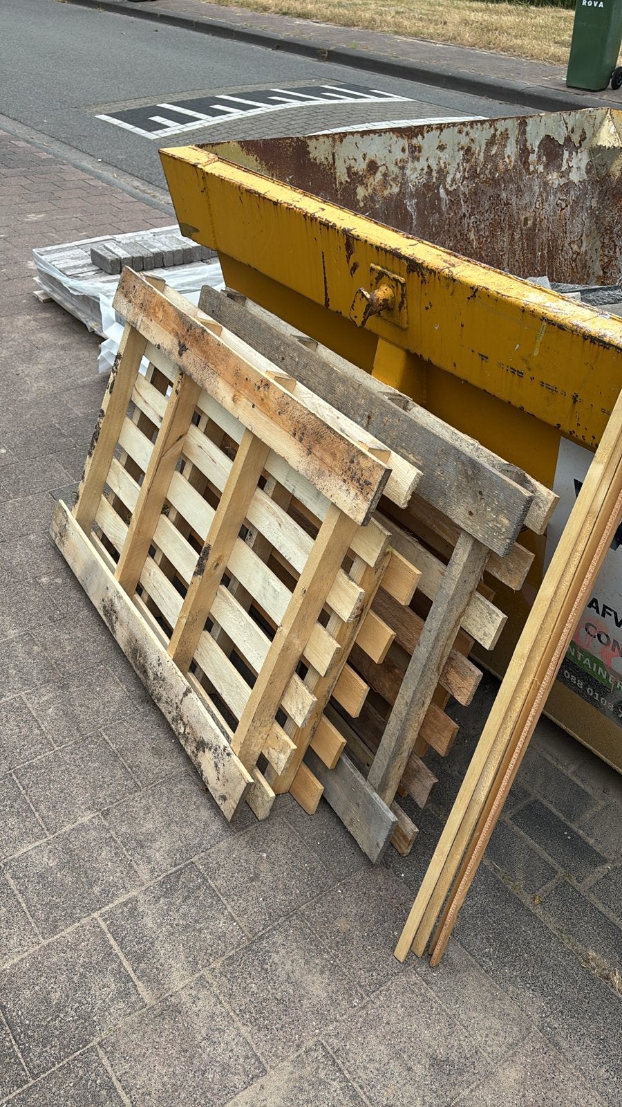 4 houten pallets gratis af te halen, Ophalen, Gebruikt, Pallet, Minder dan 200 cm