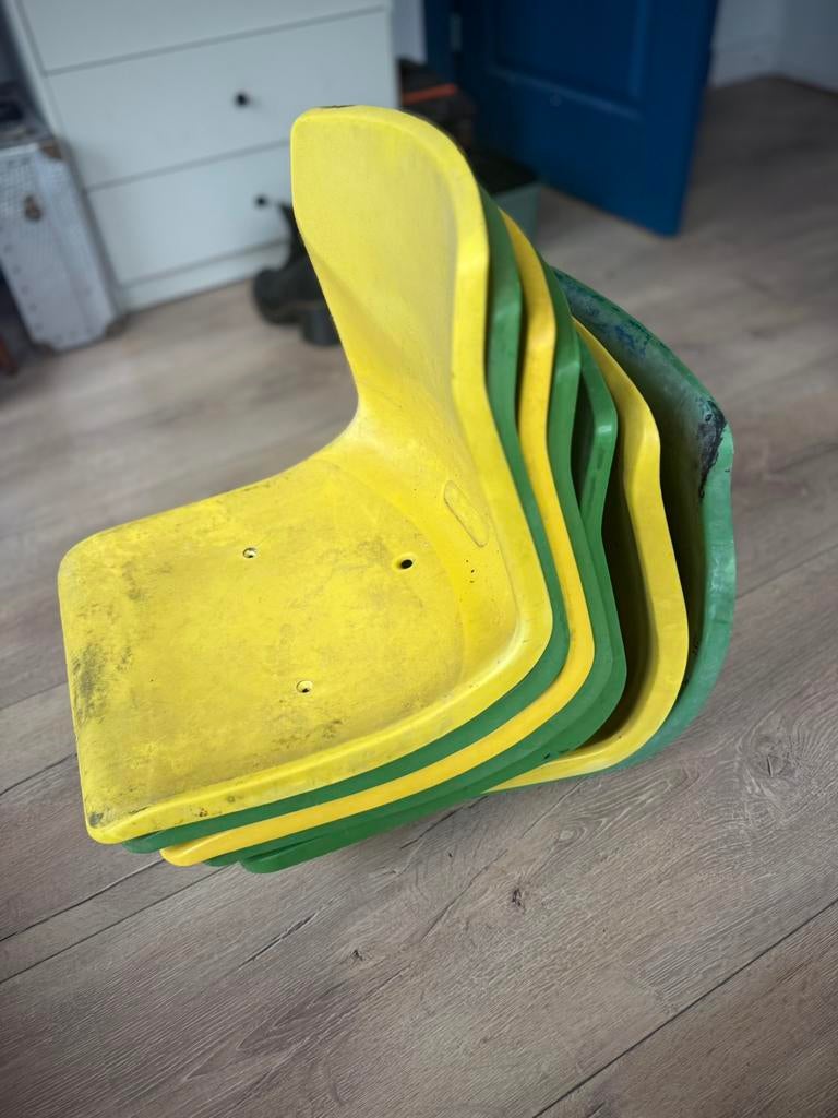 Originele ADO Zuiderparkstadion stoelen, bieden per stuk, Ophalen, Zo goed als nieuw, Stoel(en)