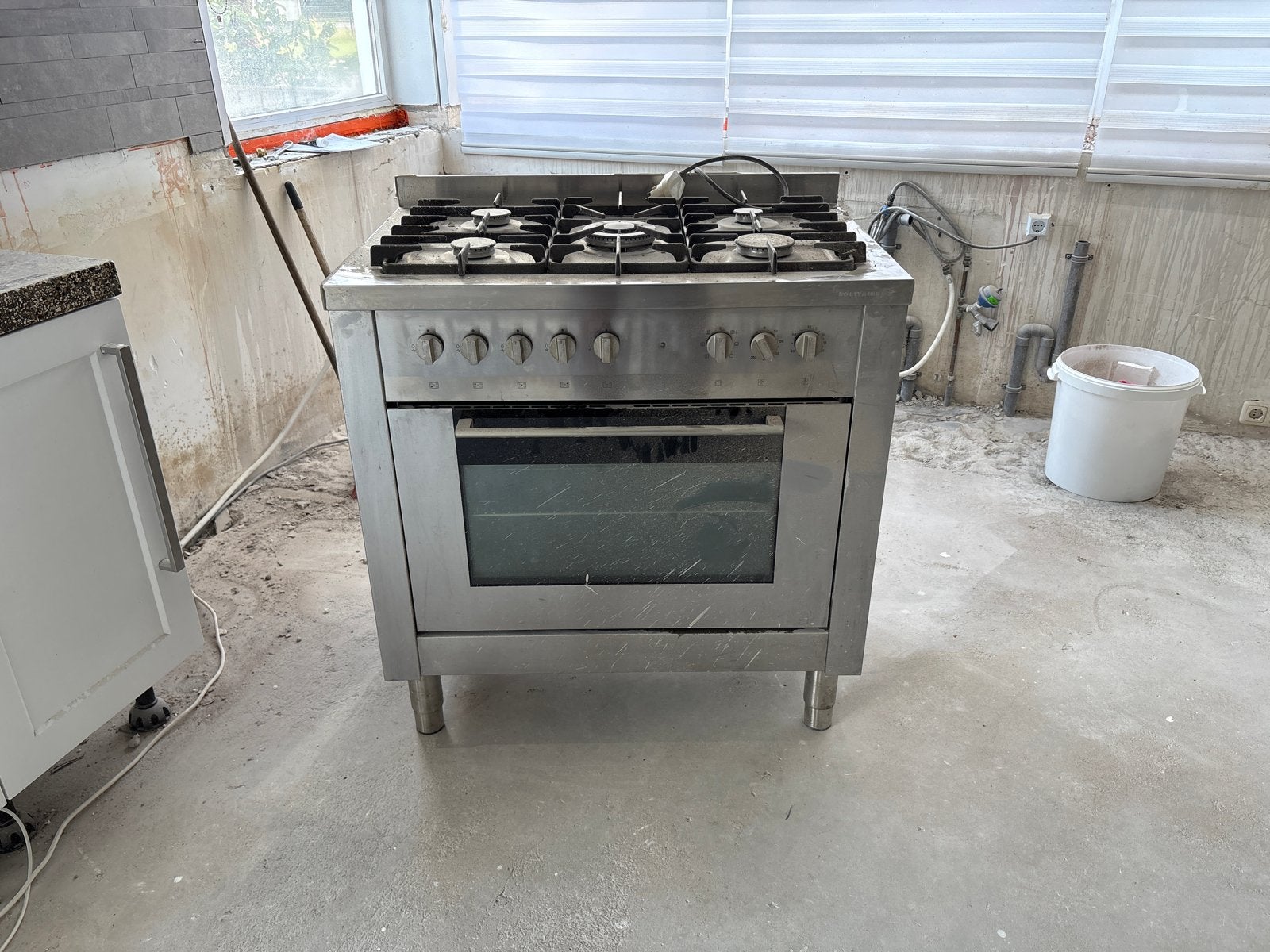 Solitaire Gasfornuis met 5 pitten en oven, Witgoed en Apparatuur, Fornuizen, Gebruikt, Vrijstaand, Gas, 5 kookzones of meer, 60 cm of meer