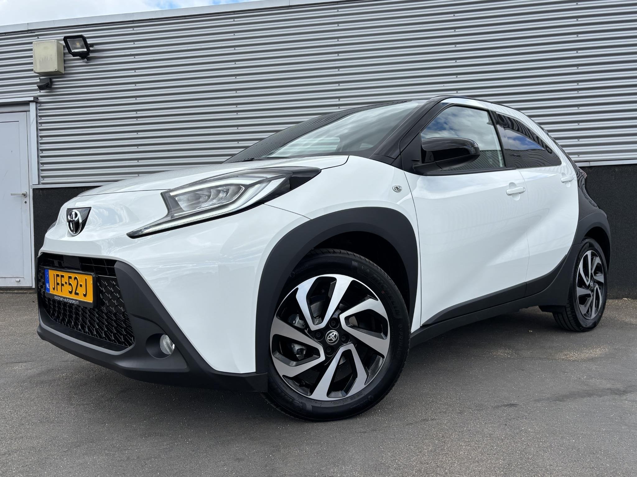 Toyota Aygo X 1.0 VVT-i S-CVT Pulse Automaat NL-auto, Lichtm, Stof, Gebruikt, Euro 6, Start-stop-systeem
